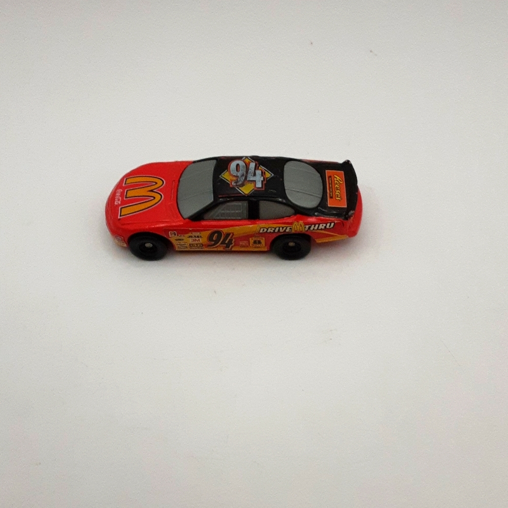 Vintage 1999 McDonald's Hot Wheels 94 Bill Elliott Nascar Die Cast Car